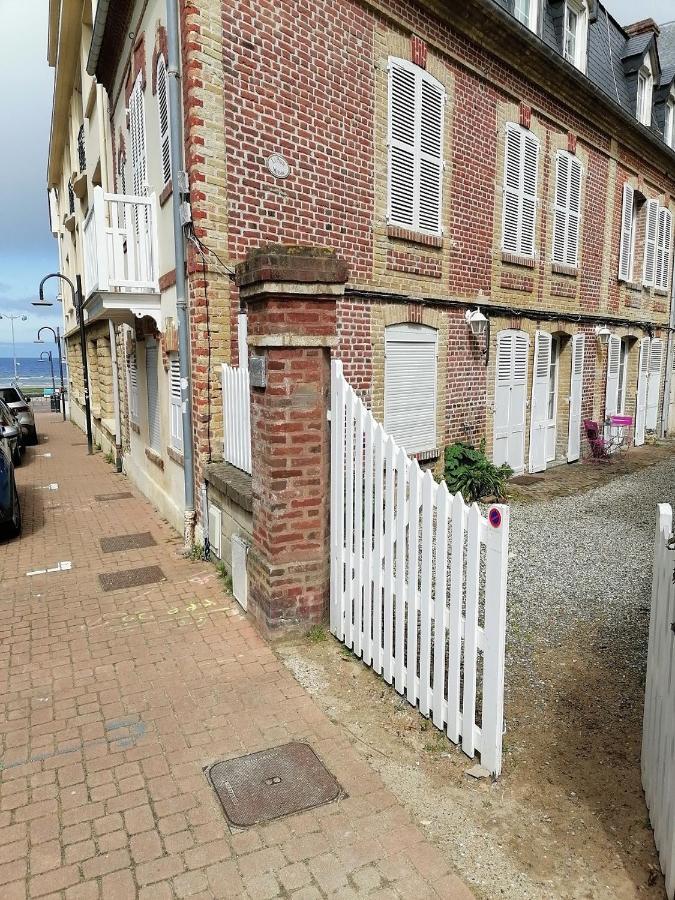 Le Cottage De Gabriel Front De Mer Villers-sur-Mer Exteriör bild