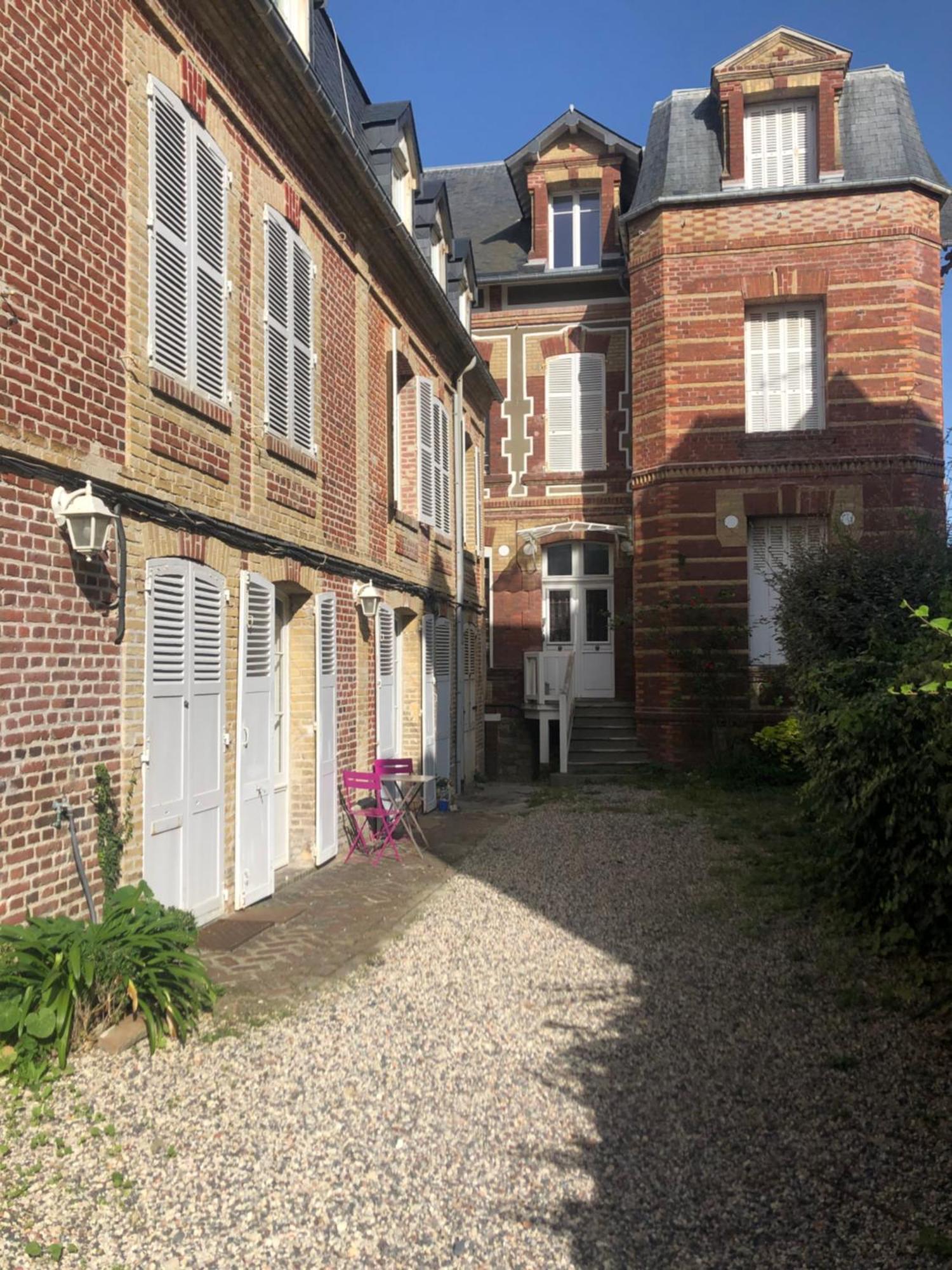 Le Cottage De Gabriel Front De Mer Villers-sur-Mer Exteriör bild